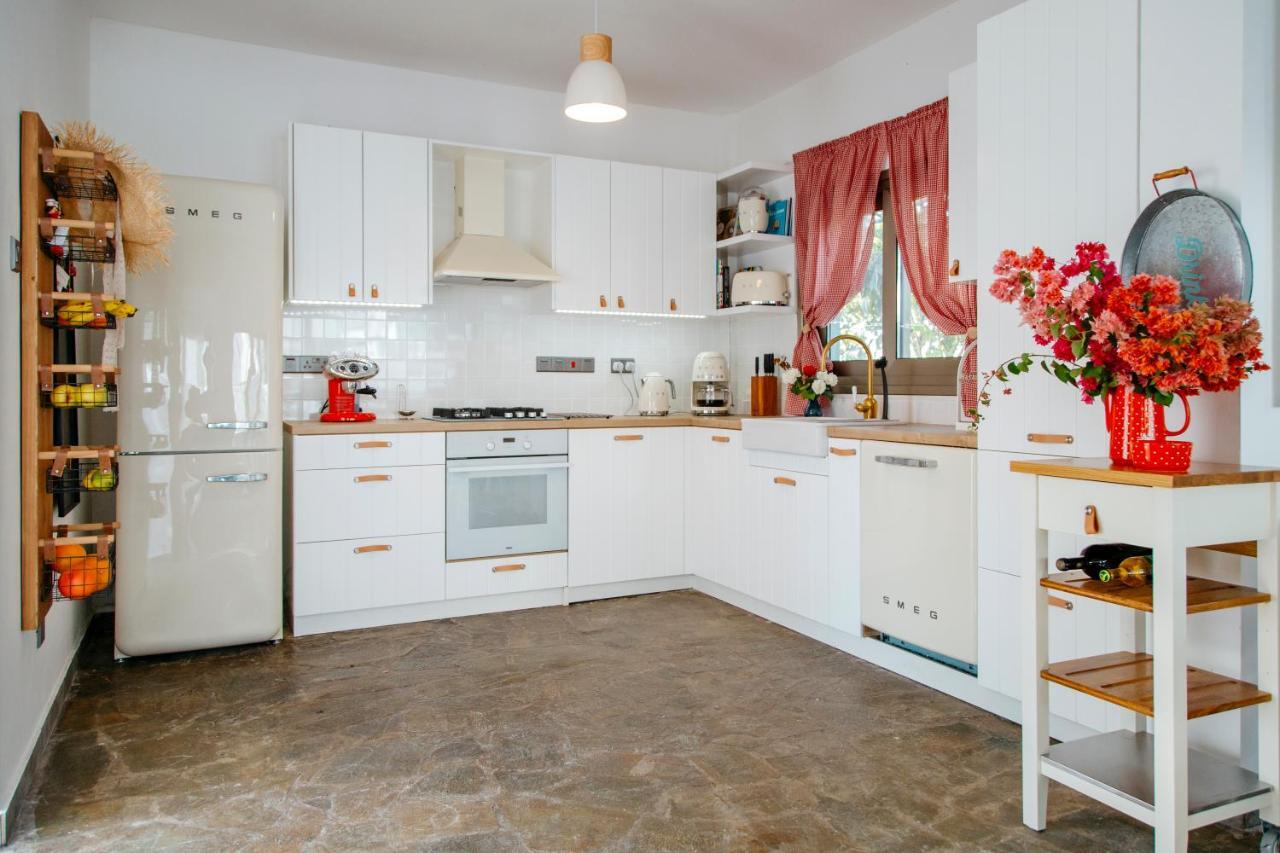 Island Home Seaside Villa Paralímni Kültér fotó